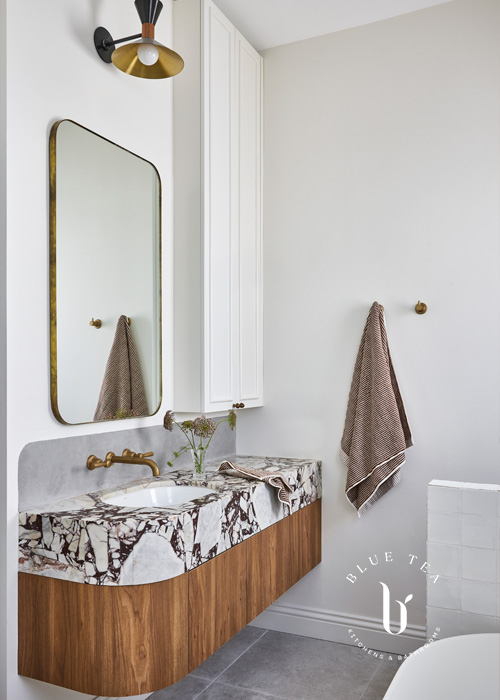 Waverley Bathroom with curved marble top